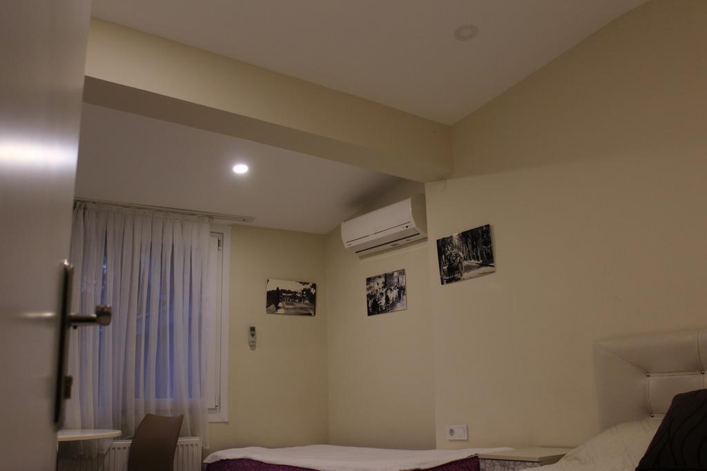 Cicekli Yali Hotel Buyukada Island ภายนอก รูปภาพ